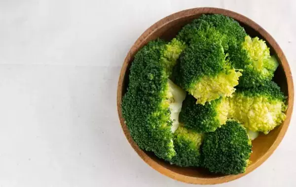 ブロッコリーの『下ごしらえ』を変えると？　一口食べて「天才か」「素材が生きる」【時短レシピ4選】