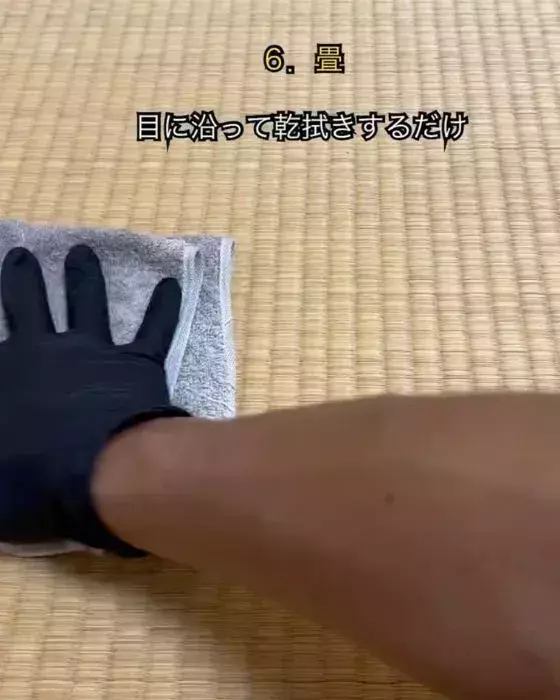 玄関や洗面所、同じ方法で掃除してない？　正しい使い分けに「知らなかった」「メモした」