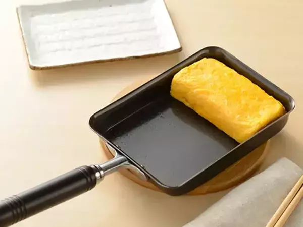 卵焼きだけじゃなかった！　卵焼き用フライパンの意外な使い方とは？