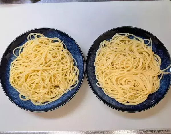 乾燥パスタを『水に浸けて』からゆでると？　驚きの食感に「革命起きた」「すぐやる」