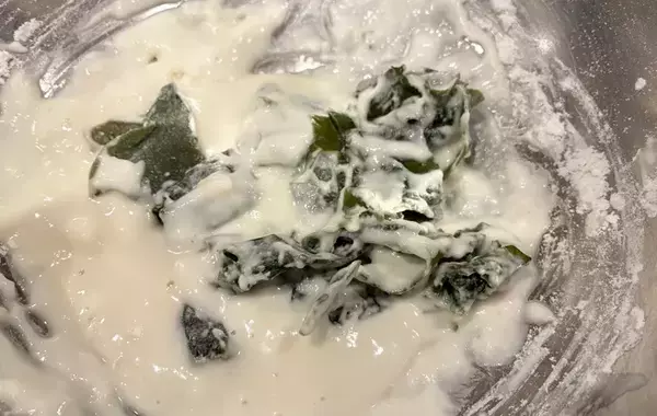 味噌汁でも酢の物でもない！　ありそうでなかったワカメの意外な調理法とは