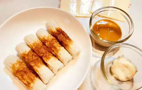 ちくわを縦に切って…？　中に詰めた意外な食材に家族が無言で完食！