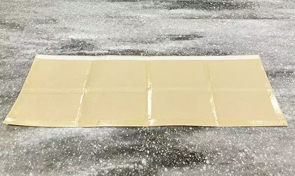 たくさん余ってる茶封筒、どうしてる？　端を切って広げて再使用してみたら…