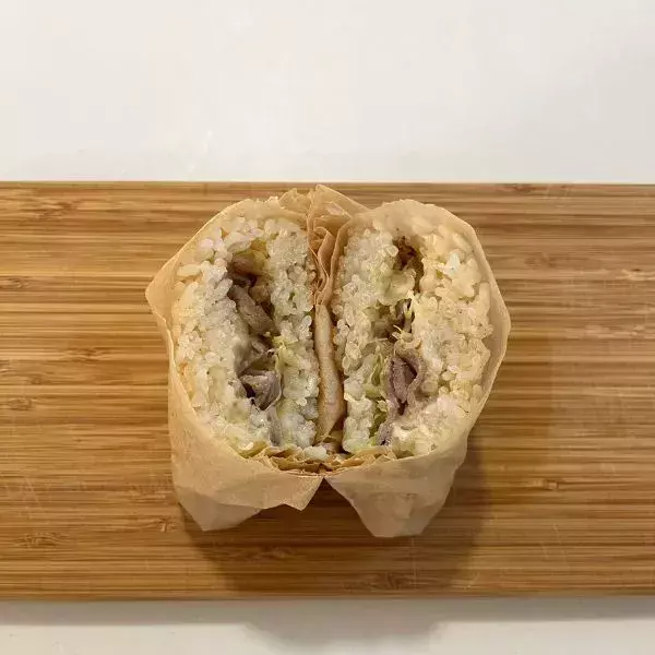 卵焼き器に『ごはん』を敷き詰めて？　完成したモノに「その手があったか」「ハマった」