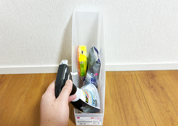 300円の『ファイルスタンド』　“書類整理に使わない”目からウロコな活用法に「万能すぎる！」