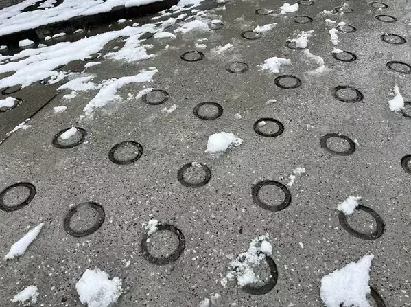 靴裏に『絆創膏』を貼って、外出したら…？　警視庁ライフハックを試してみた！