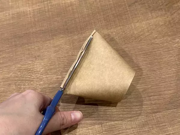 セリアの紙コップでラッピング！　バレンタインにぴったりな活用法に「めちゃくちゃオシャレ…」