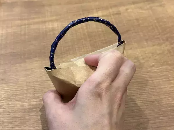 セリアの紙コップでラッピング！　バレンタインにぴったりな活用法に「めちゃくちゃオシャレ…」