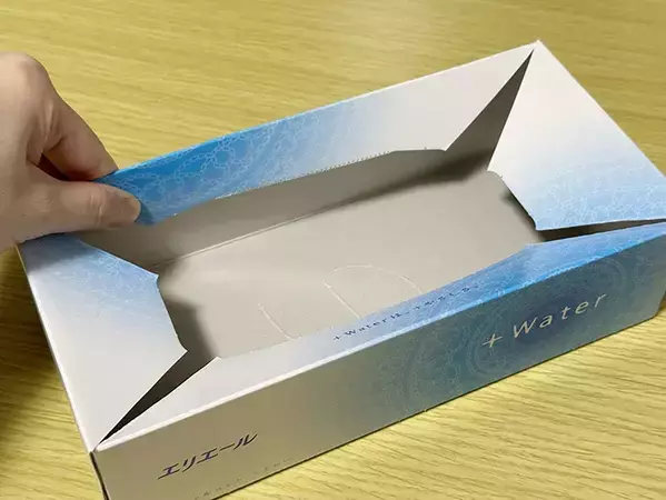 ティッシュ箱は捨てずに活用！　意外な収納テクに「思わず声が出た」