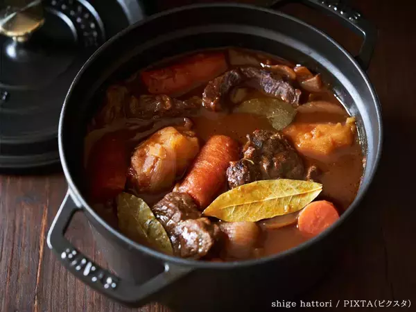 カレーにローリエの葉はいつ入れる？　意外と迷うタイミングを、エスビー食品に聞いた