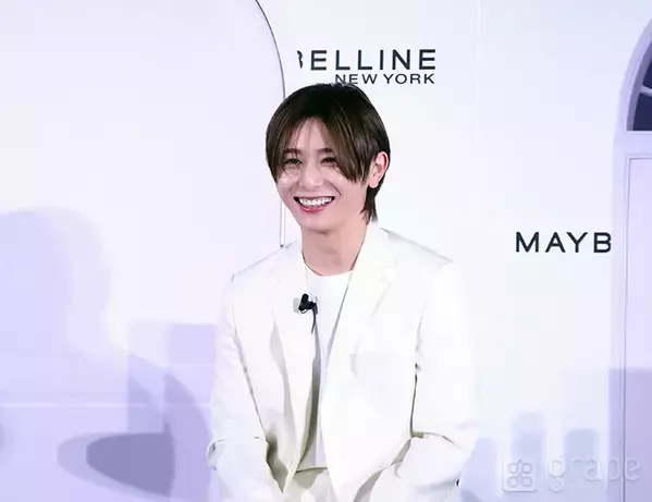 山田涼介の『アイドル力』が凄まじい！　羽が舞う中の登場から、ストイックな朝の習慣まで語る【全文レポート】