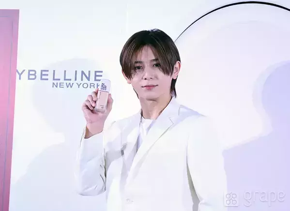 山田涼介の『アイドル力』が凄まじい！　羽が舞う中の登場から、ストイックな朝の習慣まで語る【全文レポート】