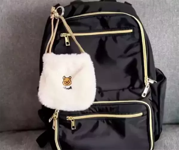 開閉もゴミ捨ても簡単！　100円ショップのポーチで作る『ゴミ箱』に「最高です」「これだ！」