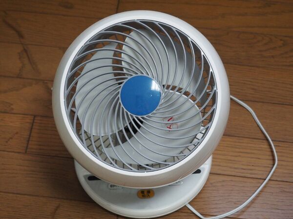 サーキュレーターを『天井』に向けると？　冬場の活用法に「知らなかった！」【家事テク4選】