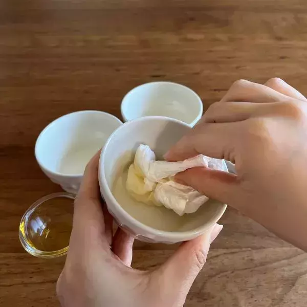 餃子の皮を肉の上に『被せる』だけ　蒸し上がった姿に「肉汁すごい」「すごい発想」