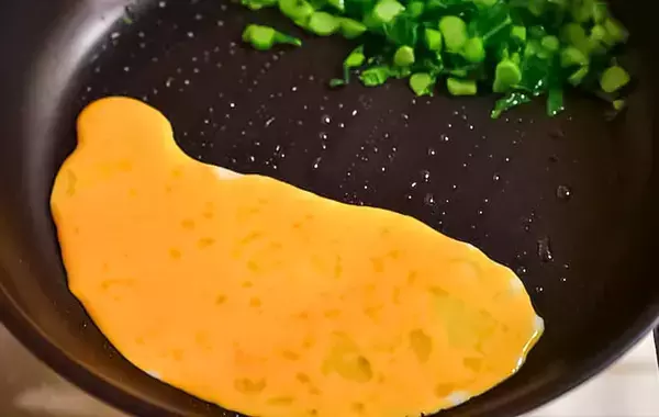 ブロッコリーの細い茎と葉　意外な食べ方に「もう捨てない！」