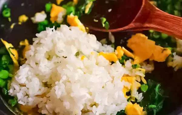 ブロッコリーの細い茎と葉　意外な食べ方に「もう捨てない！」