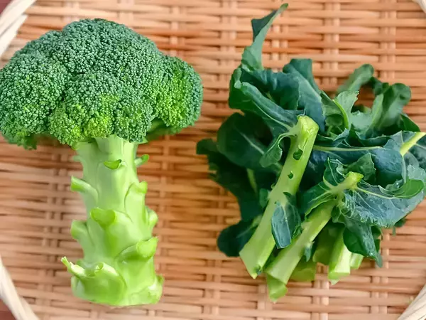 ブロッコリーの細い茎と葉　意外な食べ方に「もう捨てない！」