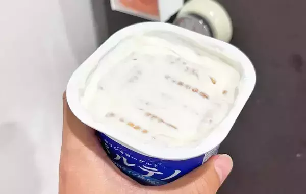 材料はココナッツサブレにヨーグルトとレモン汁！　『レアチーズケーキ風』を作ってみた