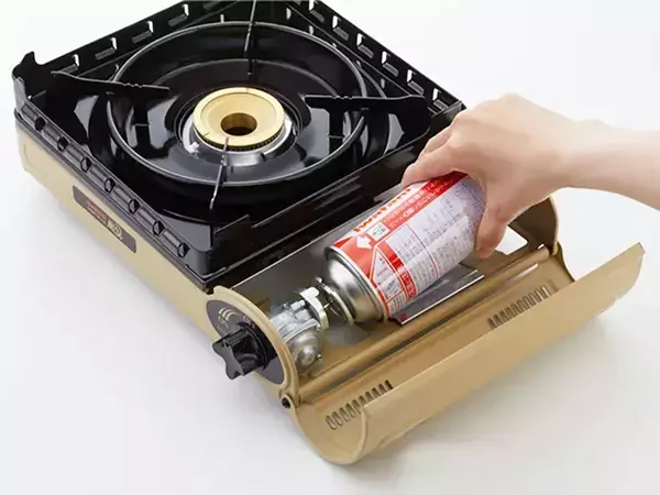 その使い方危険かも！　カセットコンロの注意点をメーカーに聞いた【4つのNG行動】