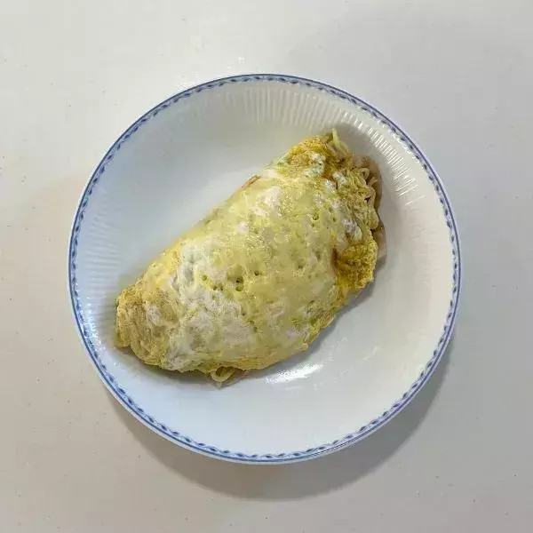 耐熱皿にラップを敷いて、卵を流すと？　完成した料理に家族が大絶賛！