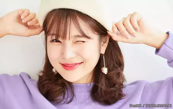 『XD』や『:P』の意味は？　英文の後ろに付いている『謎の記号』、スマホを傾けてみると…？