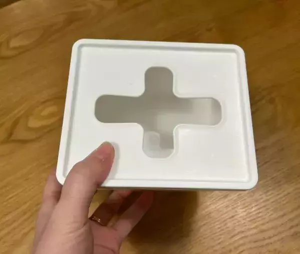 紙袋の下に「小窓」を作ると？　レジ袋が散らからない工夫に「真似したい」