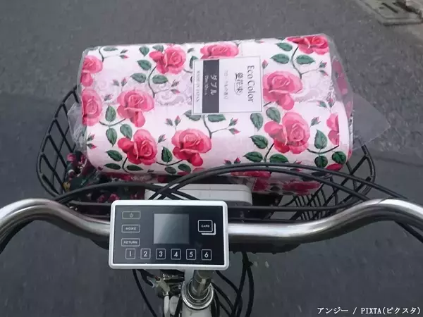カゴからはみ出すトイレットペーパーは違反？　自転車での買い物で気をつけたいルール