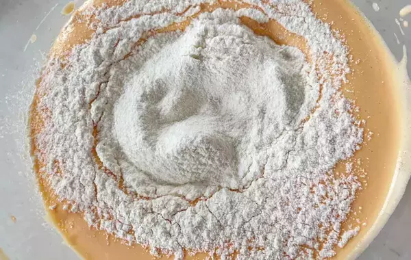 食べた子供が「また作って」と大喜び　ボウルに卵とグラニュー糖を入れたら…