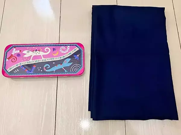 【節約】材料費0円！　チョコ缶を捨てずに再利用　“布を折るだけ”収納術