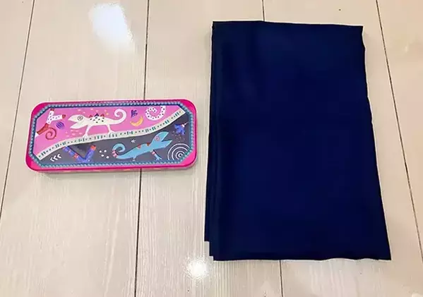 【節約】材料費0円！　チョコ缶を捨てずに再利用　“布を折るだけ”収納術