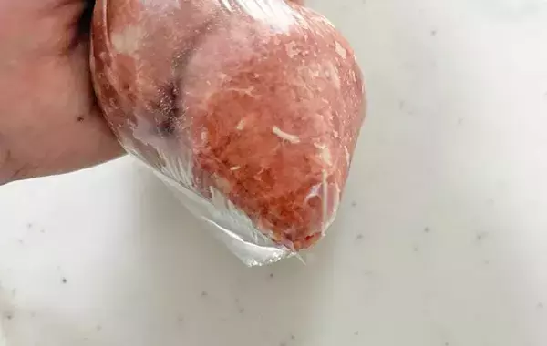 穴に詰めてチンすればOK！　『ちくわの簡単おかず』がたった10分で完成