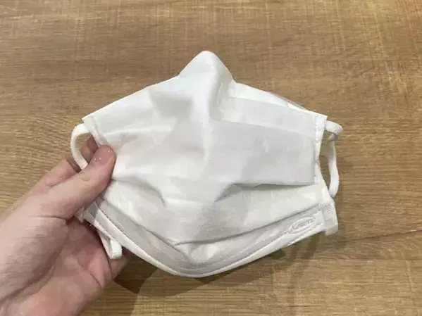 息を吐いてもメガネが曇らない！　花粉シーズンの『景色がぼやける』問題を解消するマスクのつけ方