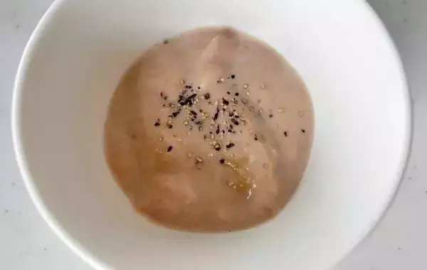 牛乳で料理がプロの味に！　ニンニクや魚の臭みを一掃する最強の下処理法とは？