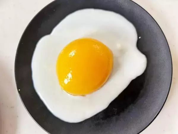 「ご飯、今食べたのにまた玉子？」と不満そうな子供　しかし、一口食べてみると…？【スイーツレシピ】