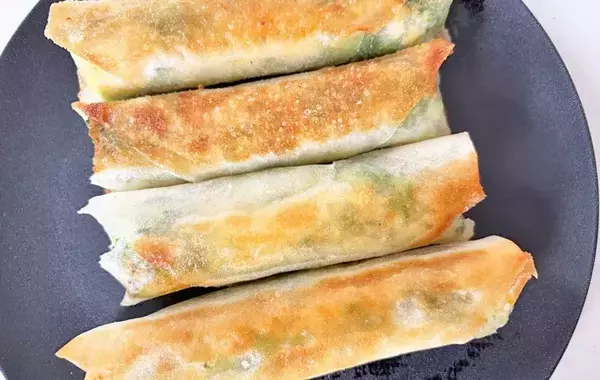 ホロホロ食感が新しい！　ブロッコリーたっぷりの春巻きレシピ【15分で完成】