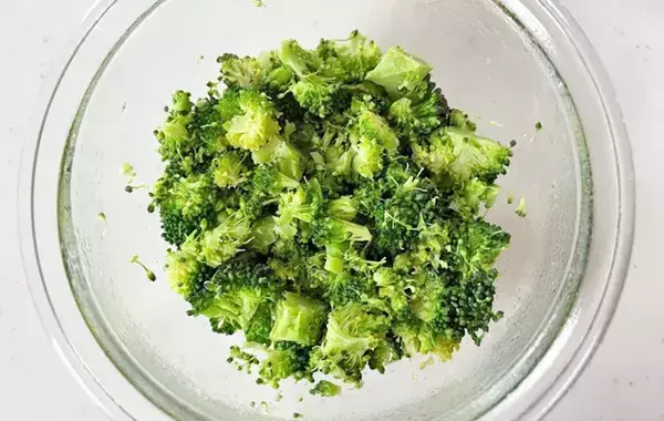 ホロホロ食感が新しい！　ブロッコリーたっぷりの春巻きレシピ【15分で完成】