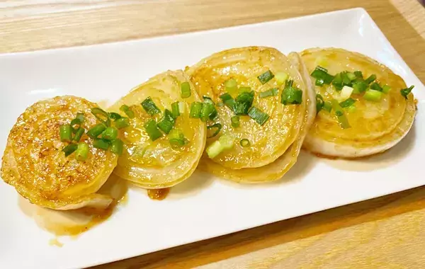 7歳息子が「もっと食べたい」　焼いた新玉ねぎに使った調味料は？