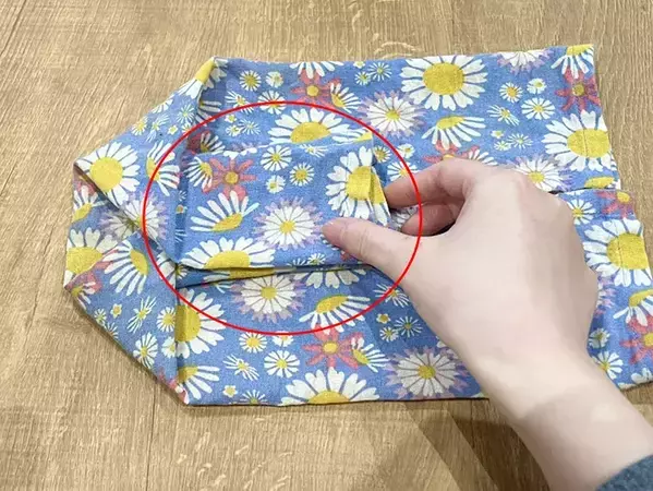 1分でできるキッチンクロスの『即席小箱』　薄い布でも自立する折り方に挑戦