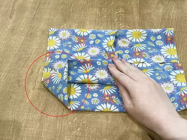1分でできるキッチンクロスの『即席小箱』　薄い布でも自立する折り方に挑戦