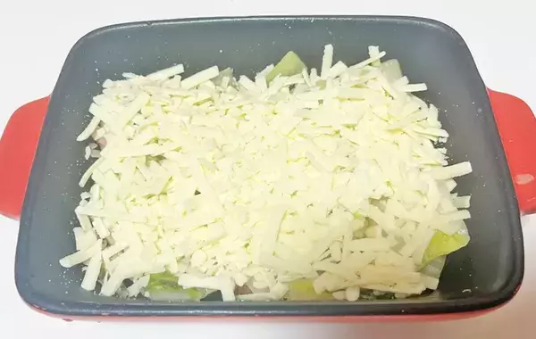 白菜の大量消費に！　フライパンとレンジで完結する『グラタン風』のレシピ