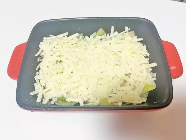 白菜の大量消費に！　フライパンとレンジで完結する『グラタン風』のレシピ