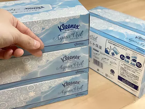 爪で引っ掻いてない？　ティッシュ箱の外装ビニールを一瞬で剥がす裏ワザ