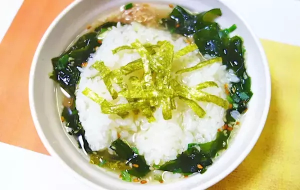 市販のスープに入れてみて！　サトウ食品おすすめの『簡単ごはん』が朝食の救世主