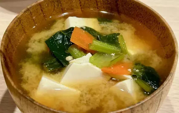 味噌汁に『牛乳』を入れると？　作り方に「コクがすごい」「絶対やる」【アレンジレシピ4選】