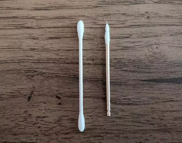 つまようじに『コットン』を巻きつけるだけ　極細スティックの使い道に感動！