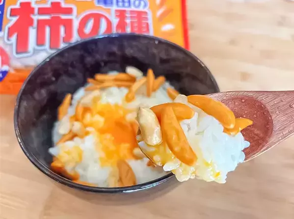 おつまみだけじゃなかったんだ…！　柿の種の激変アレンジに「この発想はなかった！」