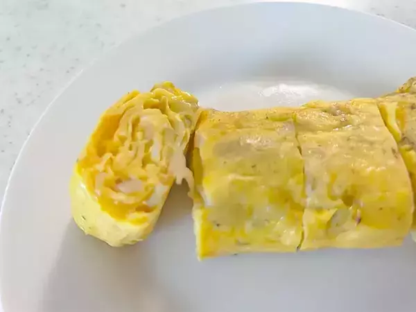 刻んで入れたら大ヒット！　「ご飯が消える」と家族が大絶賛した玉子焼き