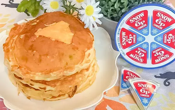 食べた子供が「いつもと違う」と喜んだ！　パンケーキの真ん中に入れたのは？