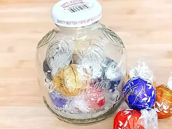 りんごジュースの空瓶　思わぬ活用法に「売り物みたい」「もっとほしい」